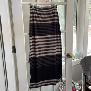 Maxi skirt, size S